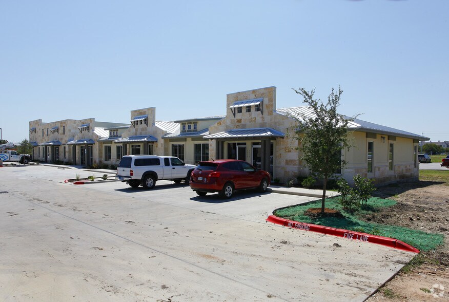 More Photos Of 1920 Corporate Dr, San Marcos Office For Sale