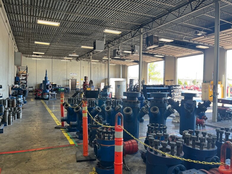 More Photos Of 5300 SW 33rd St, Oklahoma City Manufacturing For Lease
