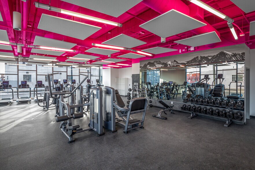 More Photos Of 3601 Walnut St, Denver Unknown For Lease