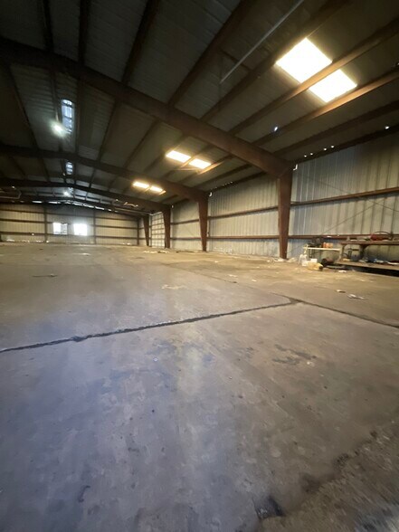 More Photos Of 3201 Texas Ave, La Marque Warehouse For Sale