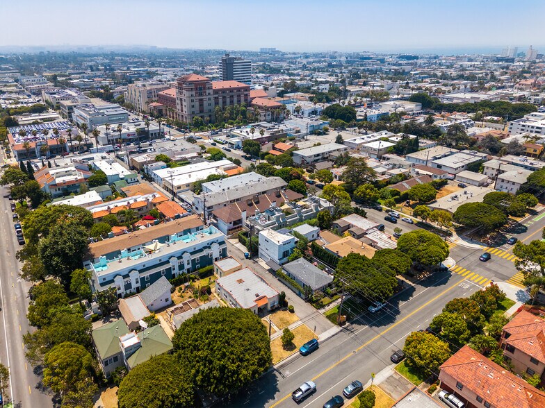 More Photos Of 1620 California Ave, Santa Monica Apartments For Sale