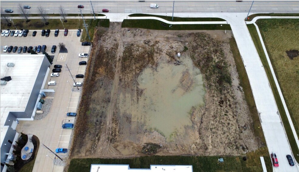More Photos Of 17300 23 Mile Rd, Macomb Fast Food For Lease