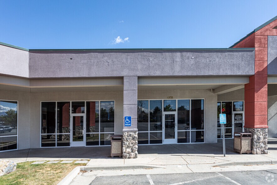 More Photos Of 4918-4950 W 6200 S, Salt Lake City General Retail For Lease