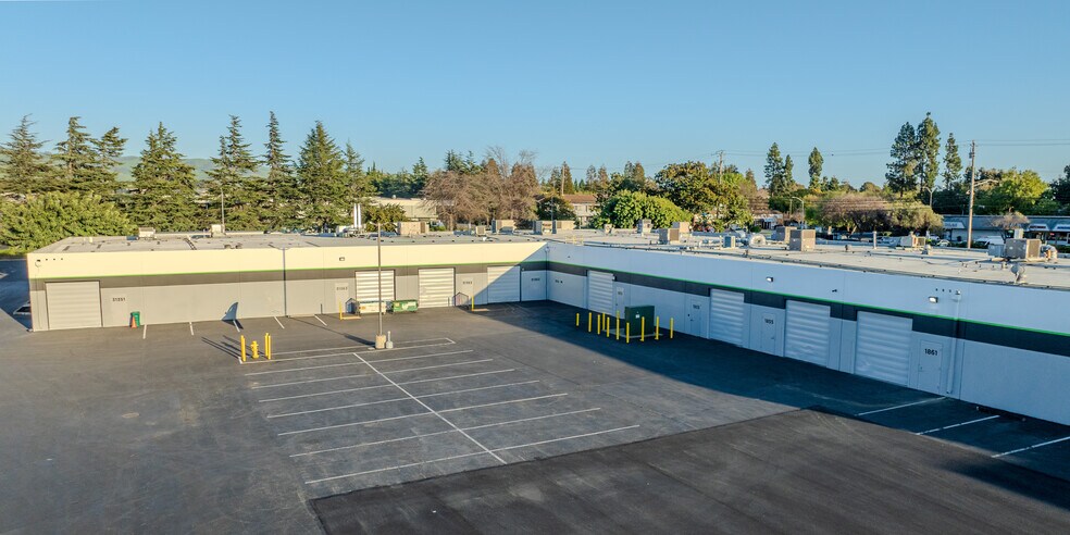 More Photos Of 31350-31398 Huntwood Rd, Hayward Unknown For Lease