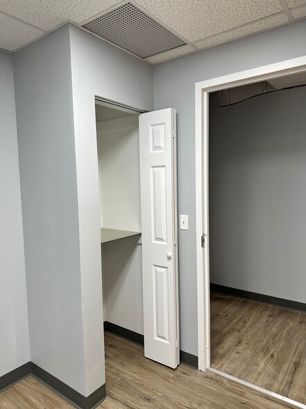 More Photos Of 53 Hancock St, Stratford Manufacturing For Lease
