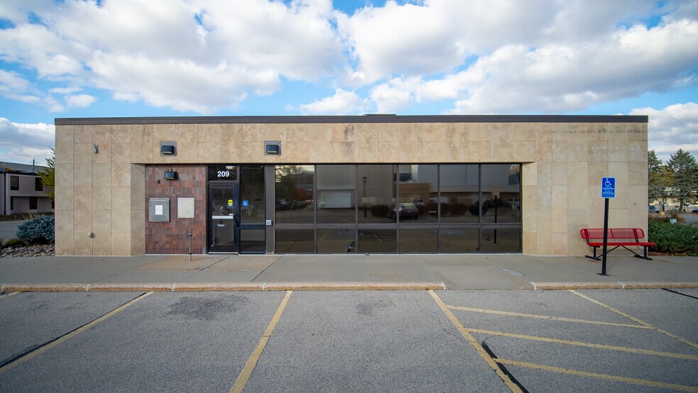 More Photos Of 209 E Center St, Rochester Bank For Lease