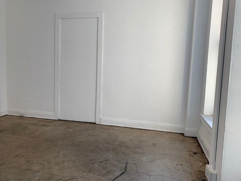 More Photos Of 700-704 S Spring St, Los Angeles Loft Creative Space For Lease