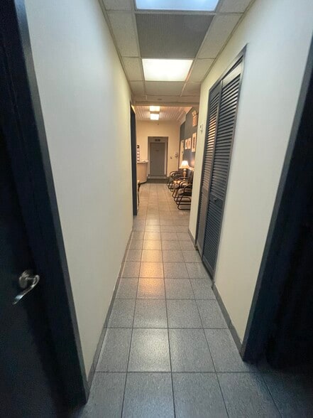 More Photos Of 314 W 14th St, New York Medical For Lease