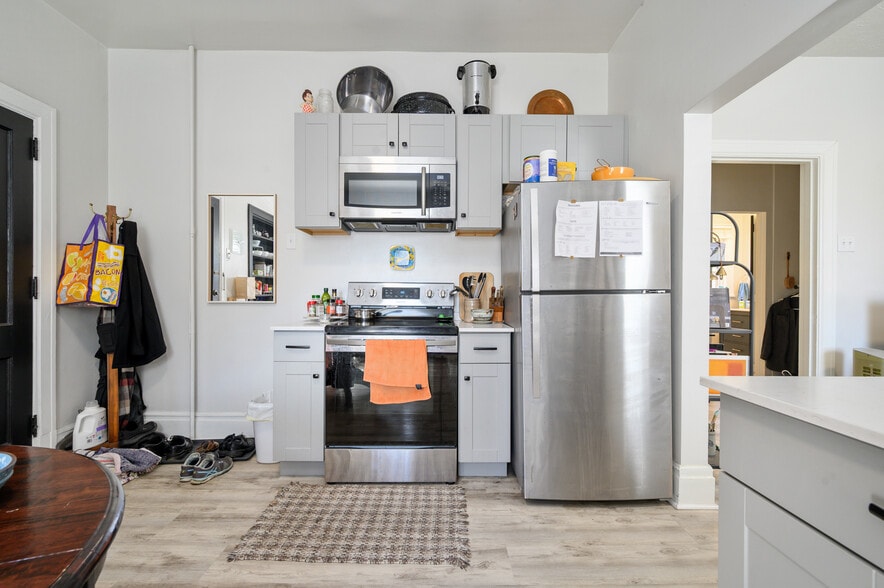 More Photos Of 815 McClure St, Munhall Apartments For Sale