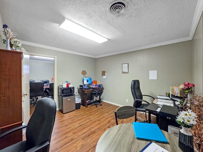 More Photos Of 617 Main St, Liberty Storefront Retail Office For Sale