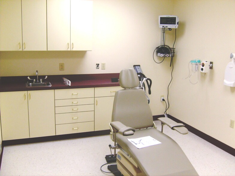 More Photos Of 300 Community Dr, Tobyhanna Medical For Sale