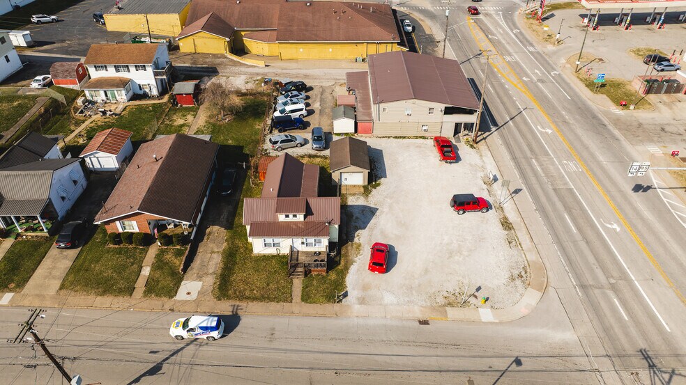 More Photos Of 2006 Camden Ave, Parkersburg Storefront Retail Residential For Sale