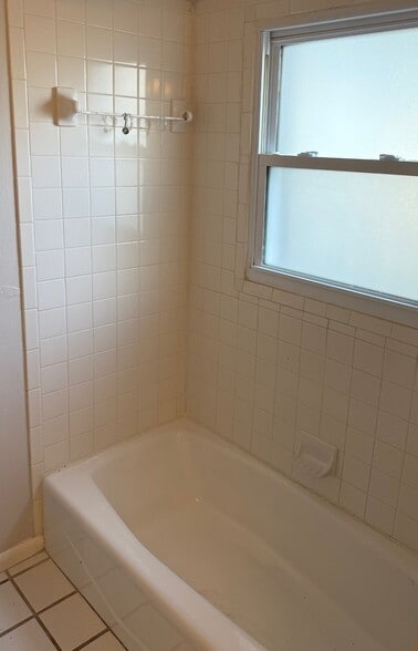 More Photos Of 202 W Chatham St, Apex Office For Sale