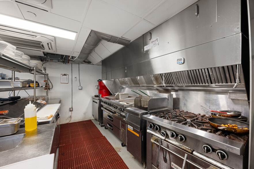 More Photos Of 334 20th St, Miami Beach Hotel For Lease