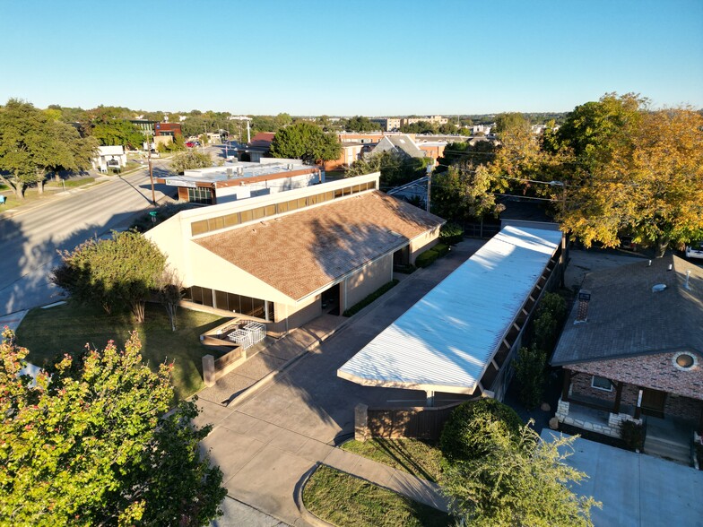 Primary Photo Of 3132 W 5th St, Fort Worth Office For Sale