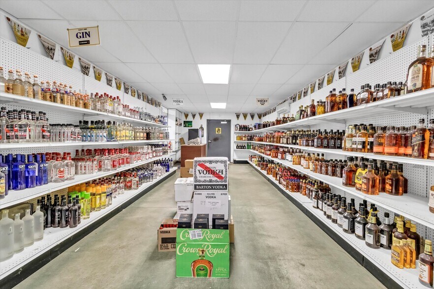 More Photos Of 9710 SC 260, Manning General Retail For Sale