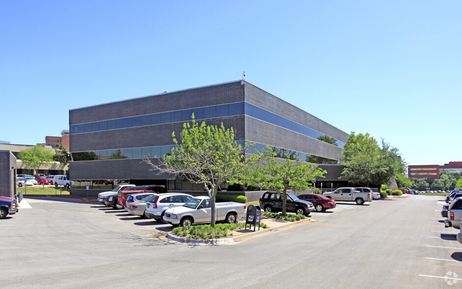 More Photos Of 5555 NW Grand Blvd, Oklahoma City Office For Sale