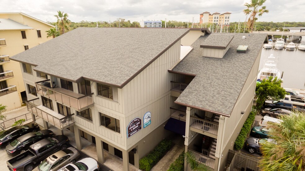 More Photos Of 2210 S Front St, Melbourne Office For Lease