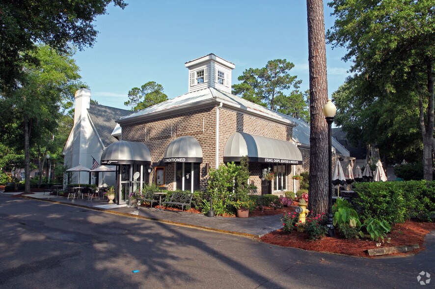 More Photos Of 301 Main St, Hilton Head Island Unknown For Lease
