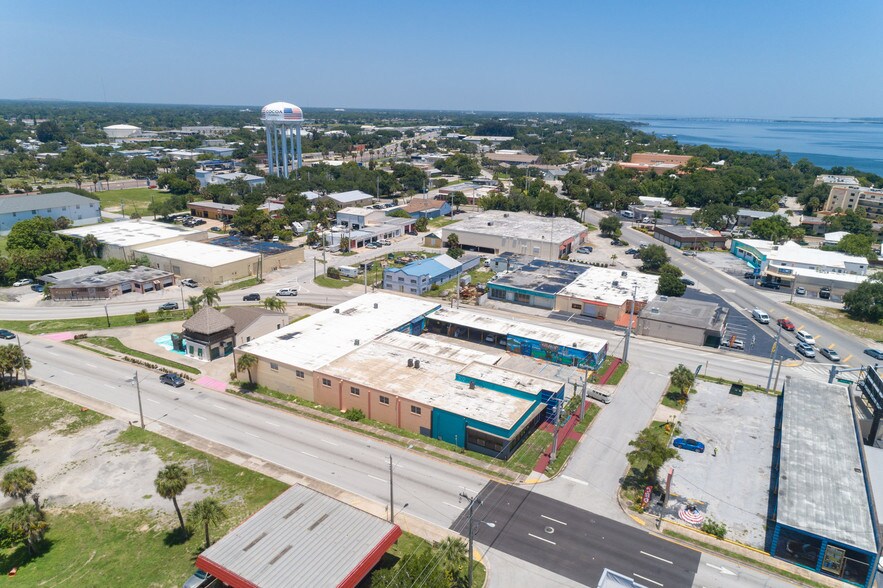 More Photos Of 117-137 Hughlett Ave, Cocoa General Retail For Sale