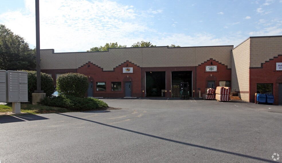More Photos Of 1302 Rising Ridge Rd, Mount Airy Flex For Lease