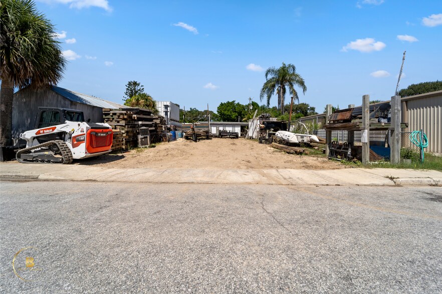 More Photos Of 342 N Orlando Ave, Cocoa Beach Light Manufacturing For Sale