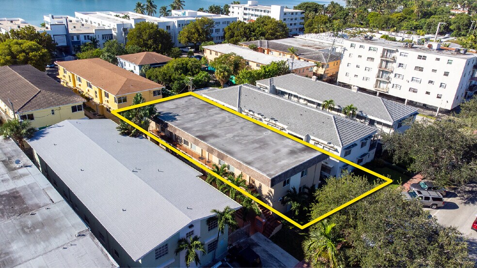 More Photos Of 960 Biarritz Dr, Miami Beach Apartments For Sale