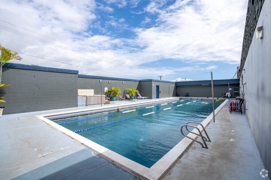 More Photos Of 75-5699 Kopiko St, Kailua Kona Freestanding For Sale