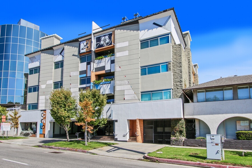 More Photos Of 520 S Sepulveda Blvd, Los Angeles Office For Lease