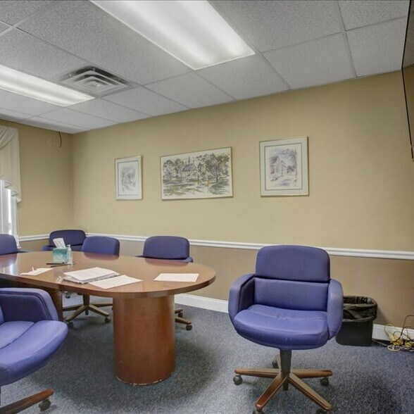 More Photos Of 1137 Kennebec Dr, Chambersburg Office For Lease