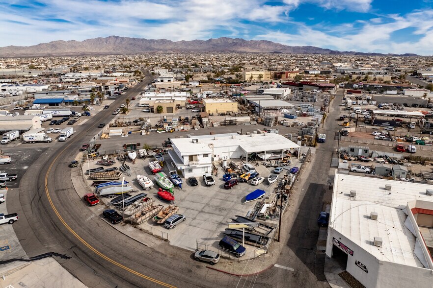 More Photos Of 1850 Commander Dr, Lake Havasu City Freestanding For Sale