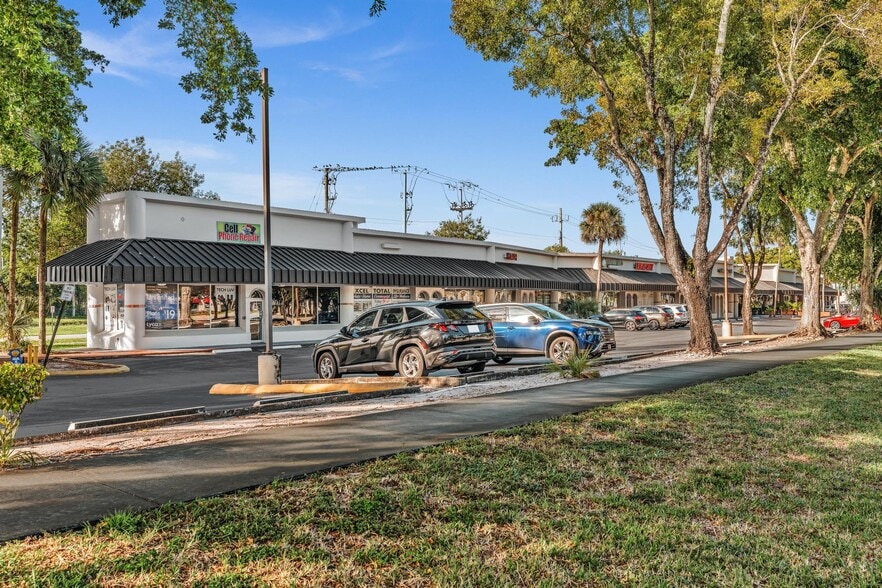Primary Photo Of 7204-7292 W Oakland Park Blvd, Lauderhill Unknown For Lease