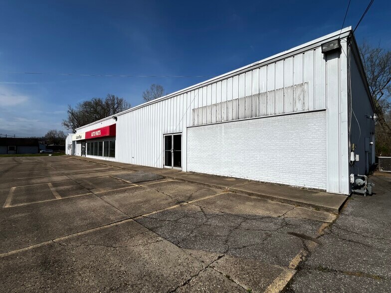 More Photos Of 1301A Garfield Ave, Parkersburg Freestanding For Lease