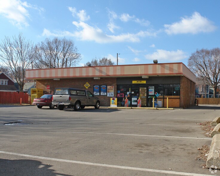 More Photos Of 1243 Wayne Ave, Dayton Convenience Store For Sale