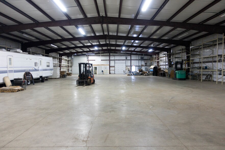 More Photos Of 366 US-35, Ray Manufacturing For Lease