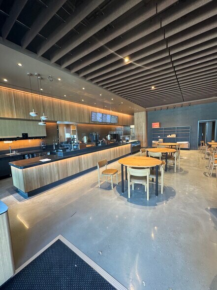 More Photos Of 2302 Highway 35 N, Rockport Fast Food For Lease