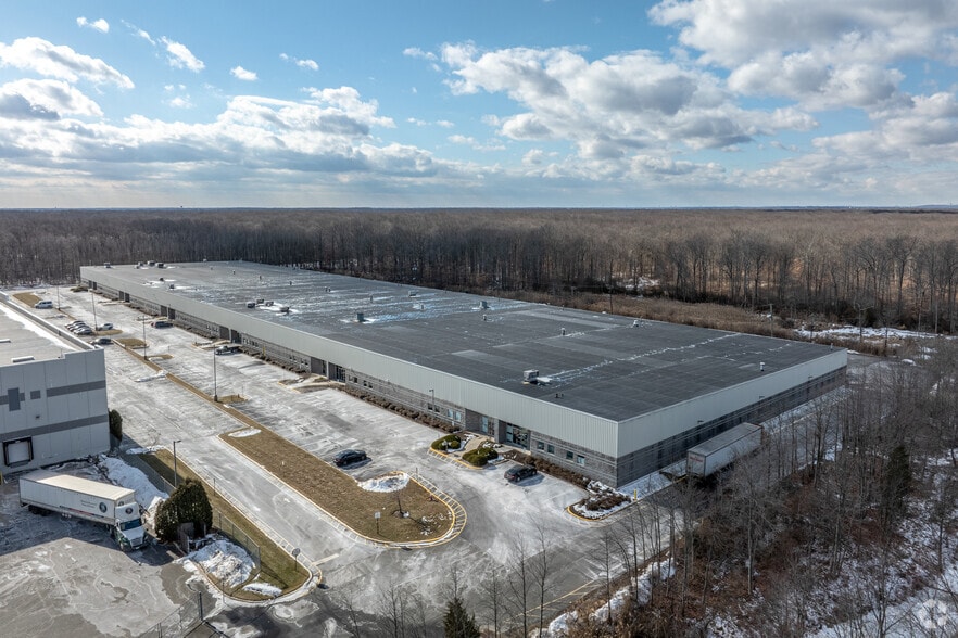 More Photos Of 114 Melrich Rd, Cranbury Warehouse For Lease