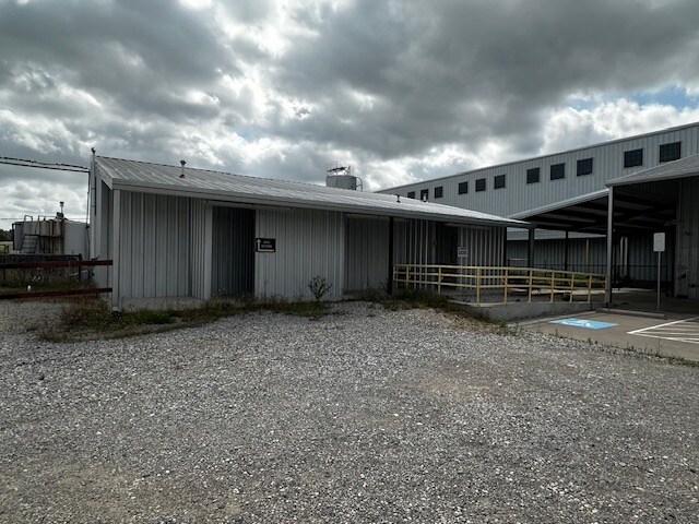 More Photos Of 5650 Matlock Rd, Granbury Industrial For Sale