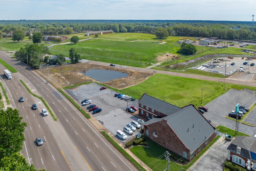 More Photos Of 3530 Hickory Hill Rd, Memphis Medical For Sale