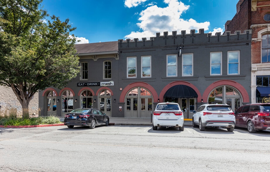 Primary Photo Of 725 Massachusetts Ave, Indianapolis Restaurant For Sale