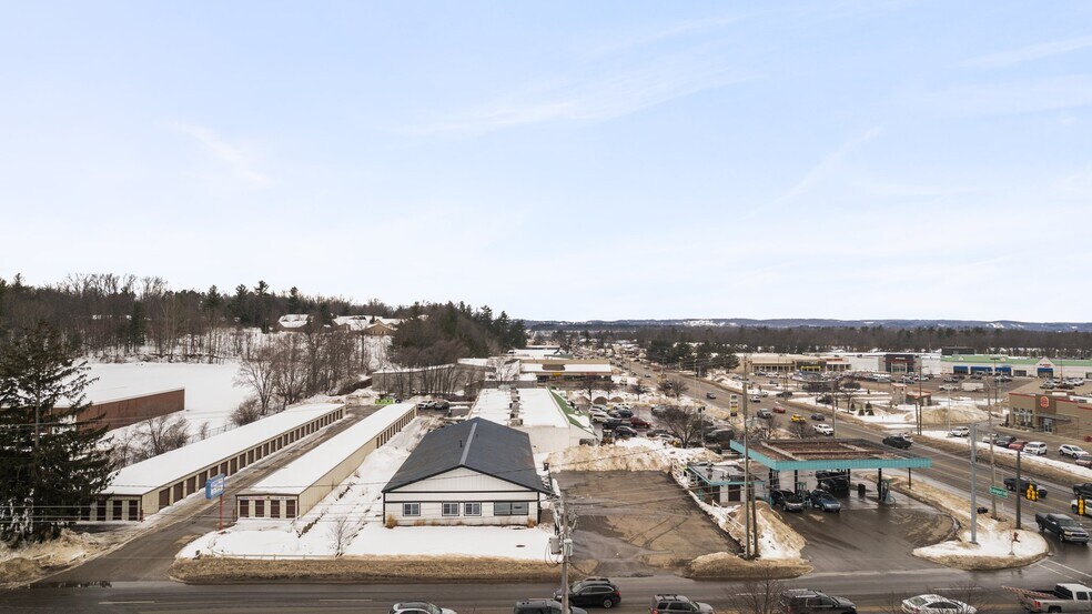 More Photos Of 3211 N Garfield, Traverse City Freestanding For Sale