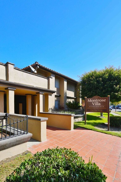 More Photos Of 1521 E Canfield Ln, Anaheim Apartments For Sale