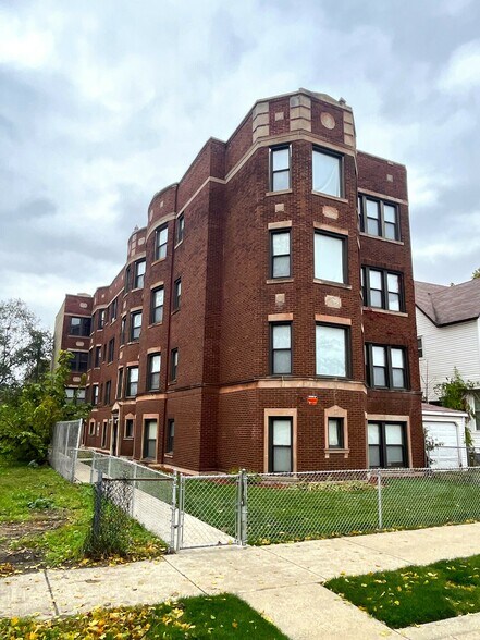 Primary Photo Of 7704 S Emerald Ave, Chicago Apartments For Sale