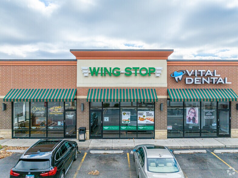 More Photos Of 2831-2855 W 95th St, Evergreen Park Storefront For Lease