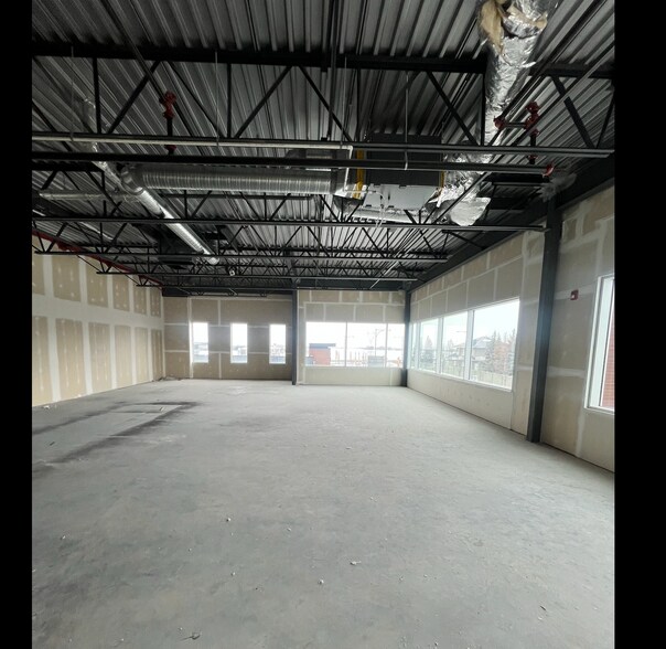 More Photos Of 8305 Chappelle Way SW, Edmonton Restaurant For Lease