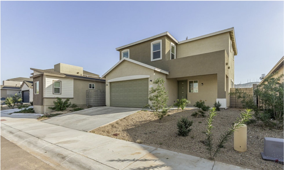 More Photos Of 105-141 W Latona Rd, Phoenix Apartments For Sale