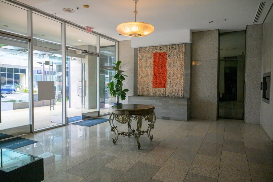 More Photos Of 50 N La Cienega Blvd, Beverly Hills Medical For Lease
