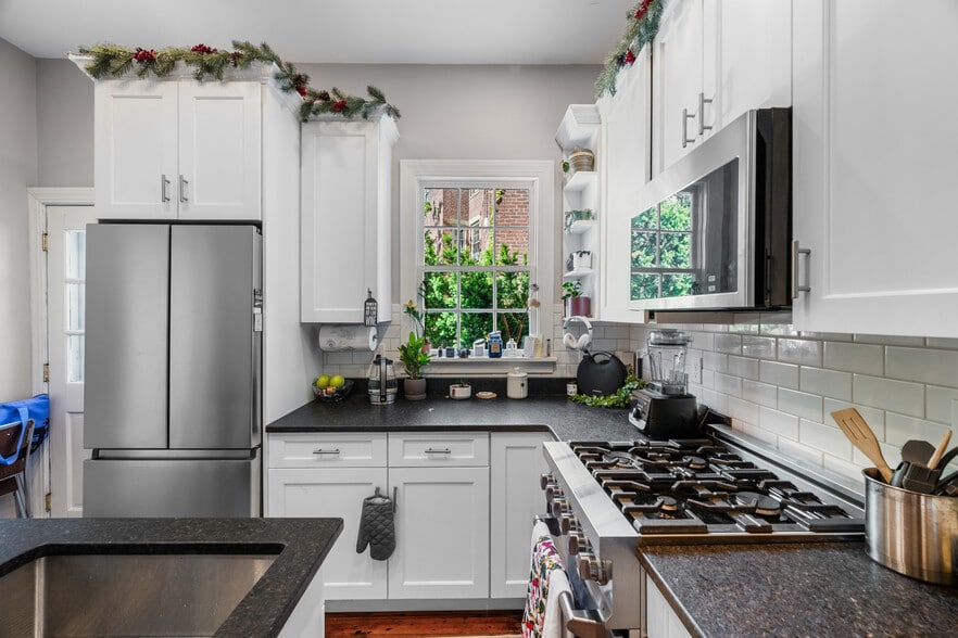 More Photos Of 401 Essex St, Salem Apartments For Sale