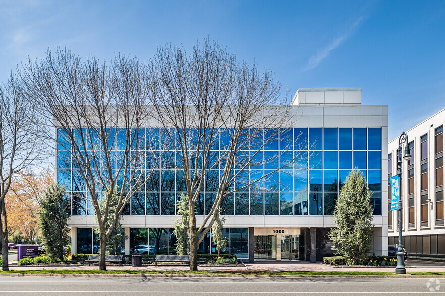 More Photos Of 1000 Franklin Ave, Garden City Medical For Lease