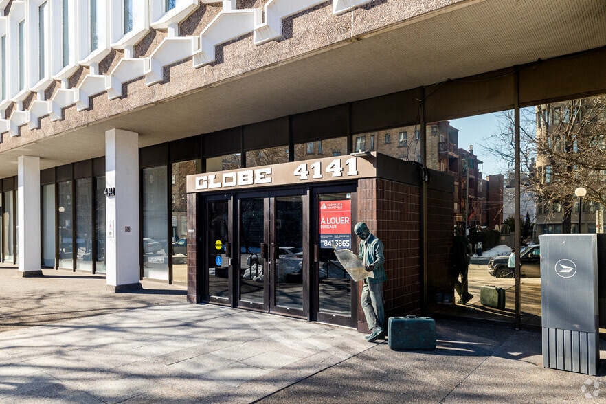 More Photos Of 4131-4145 Rue Sherbrooke O, Westmount Medical For Lease